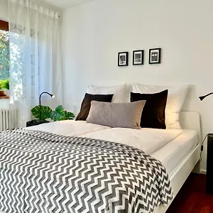 Apartment 2-zi. 42 Qm, An Der Friedrichsau/messe